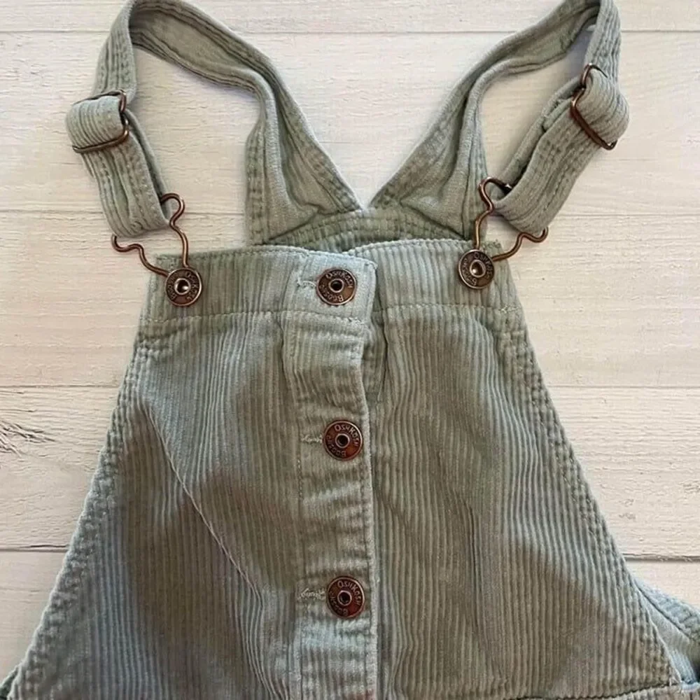 OshKosh B'Gosh‎ corduroy jumper size 7